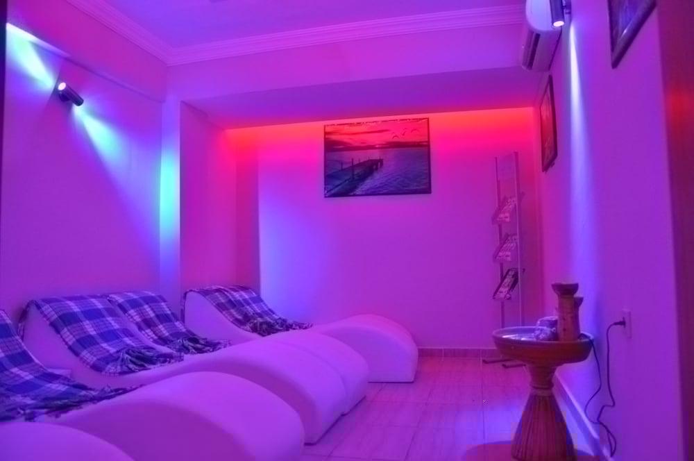 Club Tess Hotel 코나키 외부 사진
