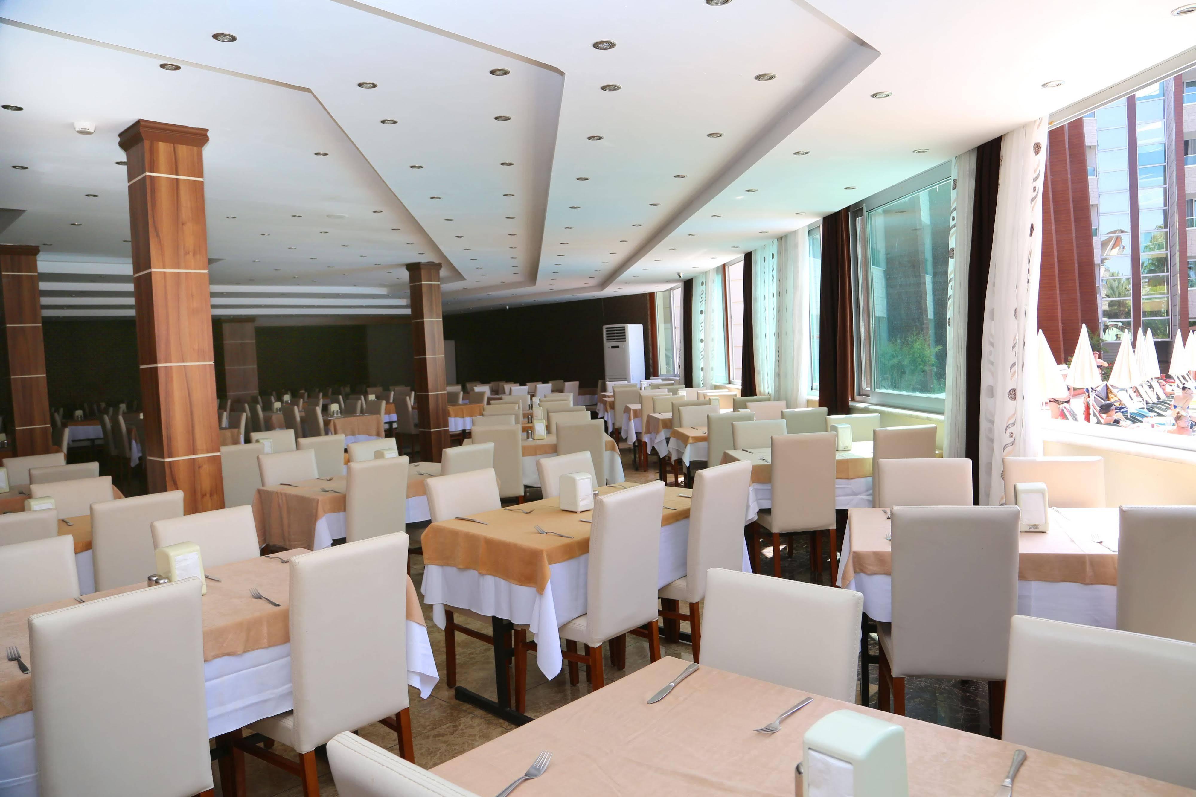 Club Tess Hotel 코나키 외부 사진
